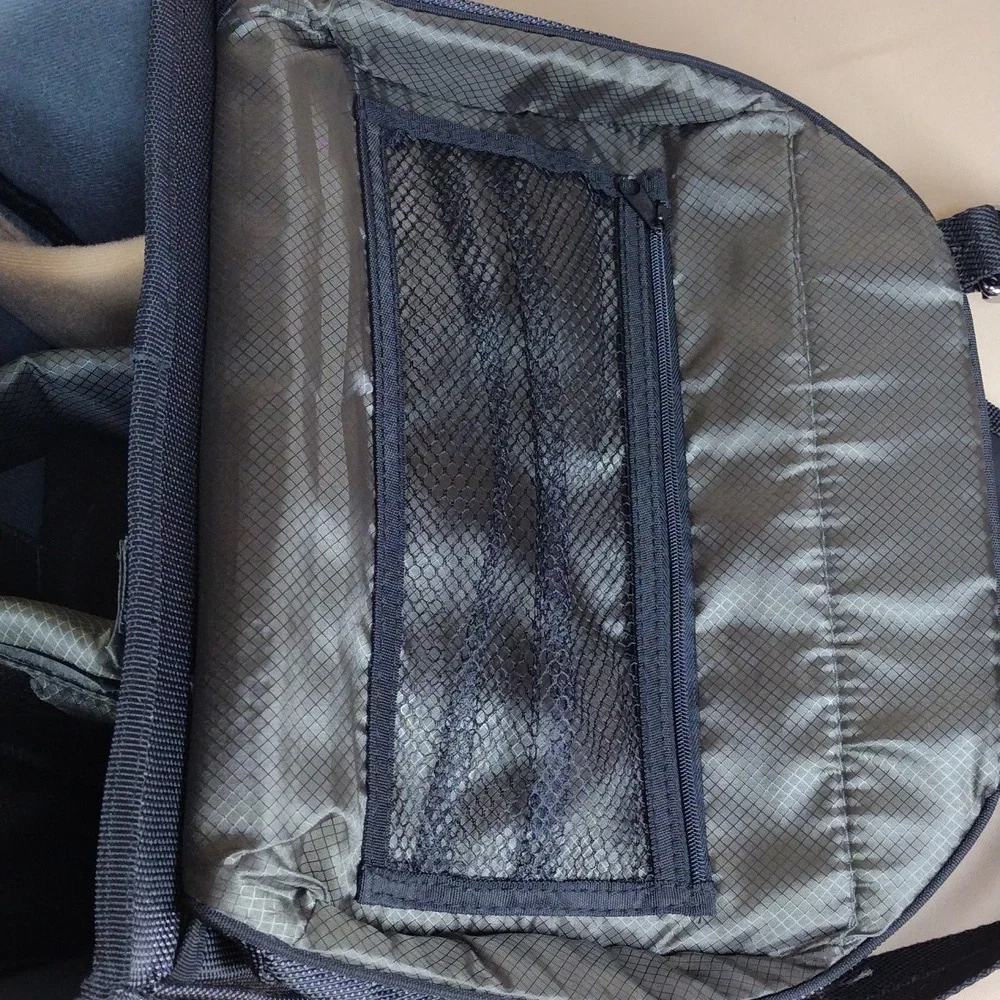 Nikon Black Utility Digital DSLR Camera Outdoor Casual Crossbody Padded Bag